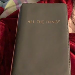 Brand new 2019 planner. In amazing condition!